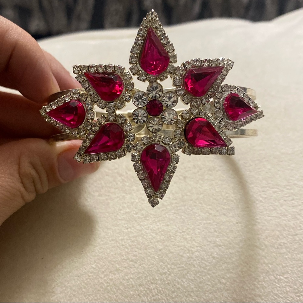 Elegant Crystal Bracelet